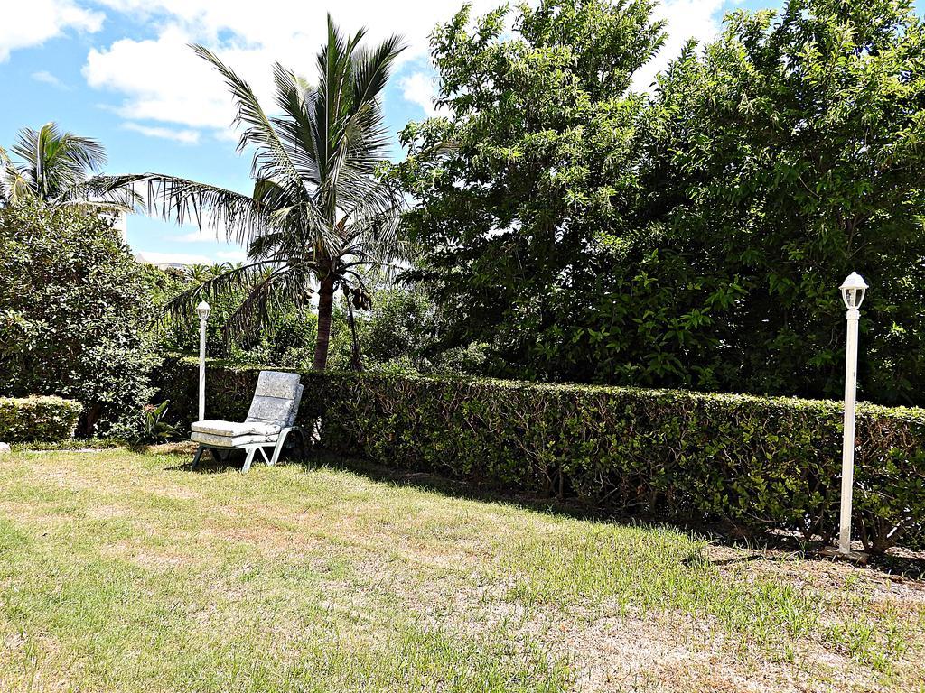 Windsong Guest Apartments Pembroke Bagian luar foto