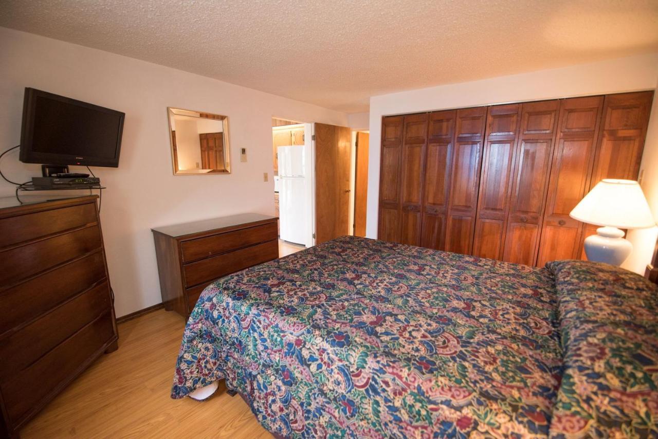 Windsong Guest Apartments Pembroke Bagian luar foto