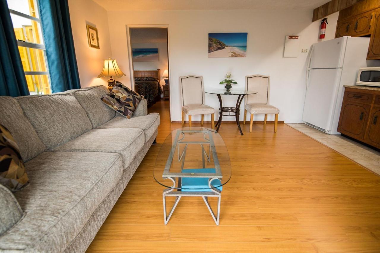 Windsong Guest Apartments Pembroke Bagian luar foto